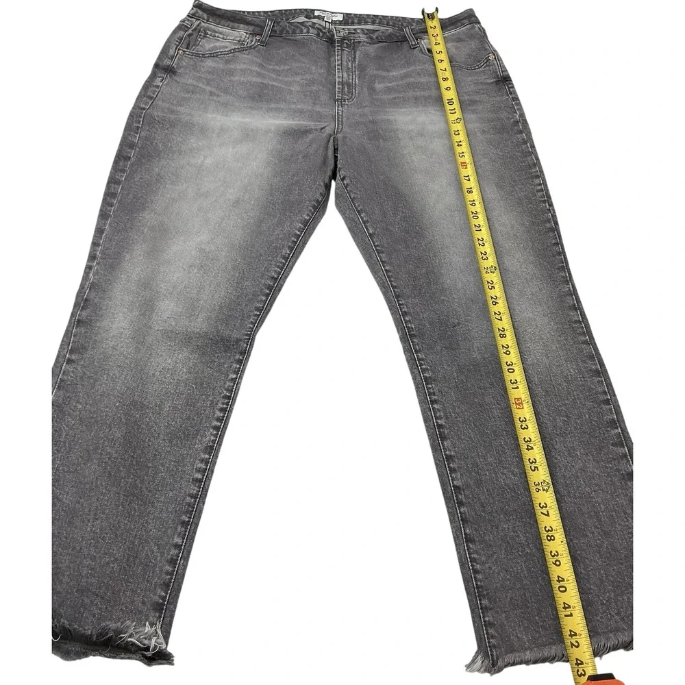 Juicy Couture‎ Jeans Womens 20 Gray Raw Hem Straight Leg NWT